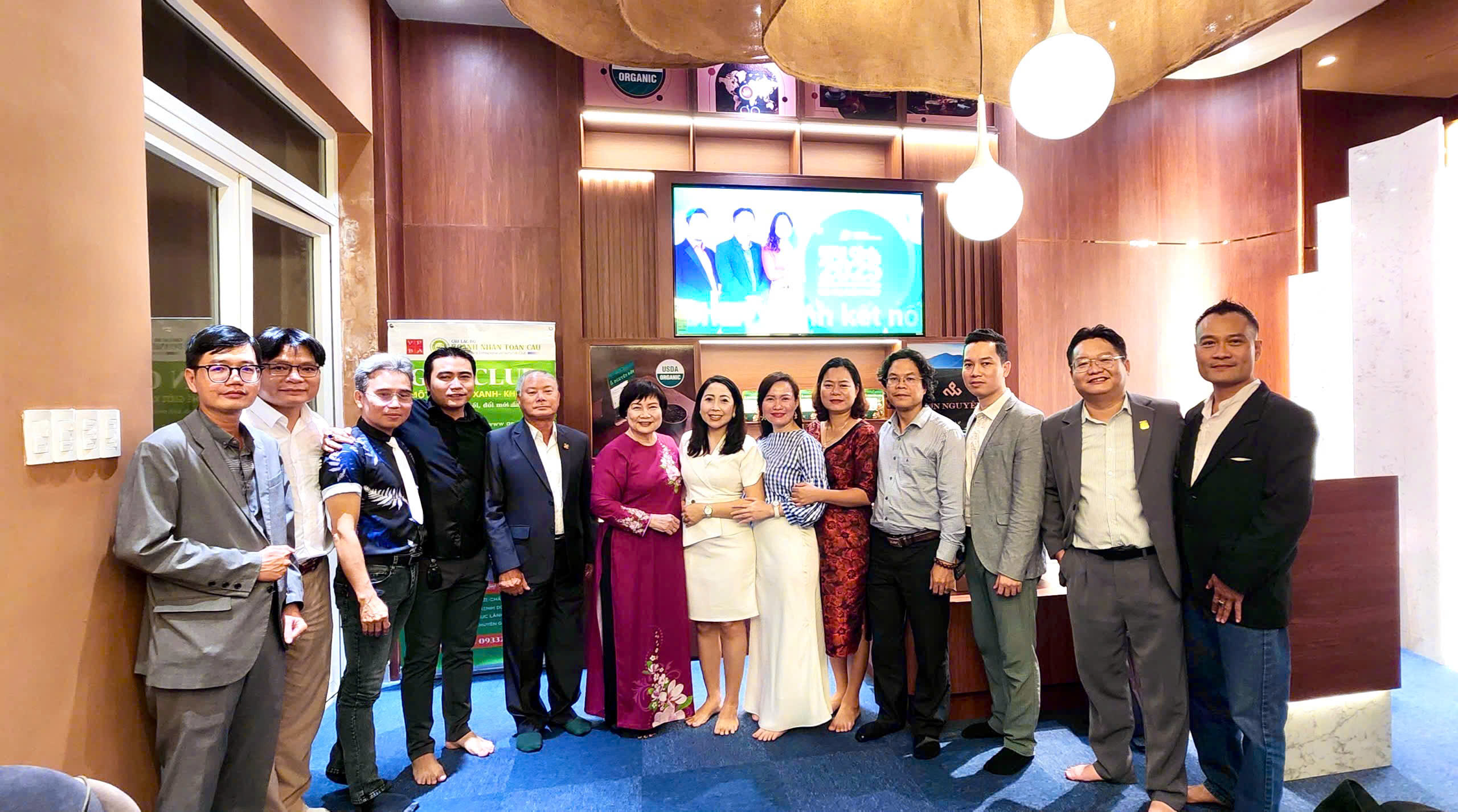 GEN CLUB Tái cơ cấu Bộ máy, Công bố Lộ trình Phát Triển Và Hỗ trợ Doanh Nghiệp Toàn tiện