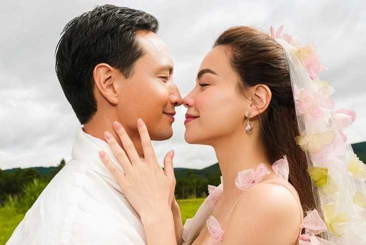 Hồ Ngọc Hà giải thích việc MV dày đặc hình ảnh thương mại, nhãn hàng