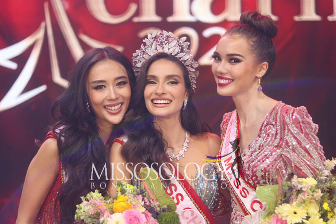  Người đẹp Brazil đăng quang Miss Charm 2023