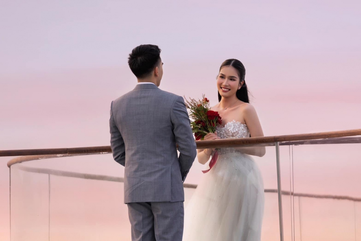 Hé lộ ảnh cưới của Á hậu Phương Anh và bạn trai doanh nhân