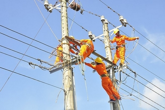 Bộ Công Thương: EVN vi phạm trong chỉ đạo, vận hành hệ thống điện quốc gia mùa khô 2023