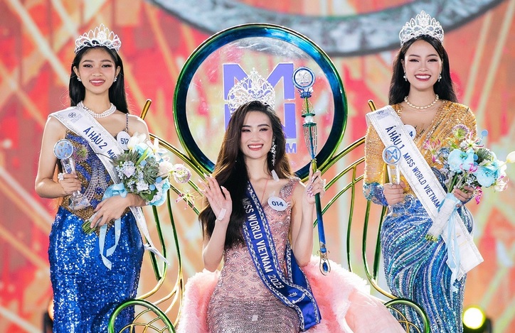 Huỳnh Trần Ý Nhi đăng quang tại quê nhà Bình Định 'là trùng hợp'5